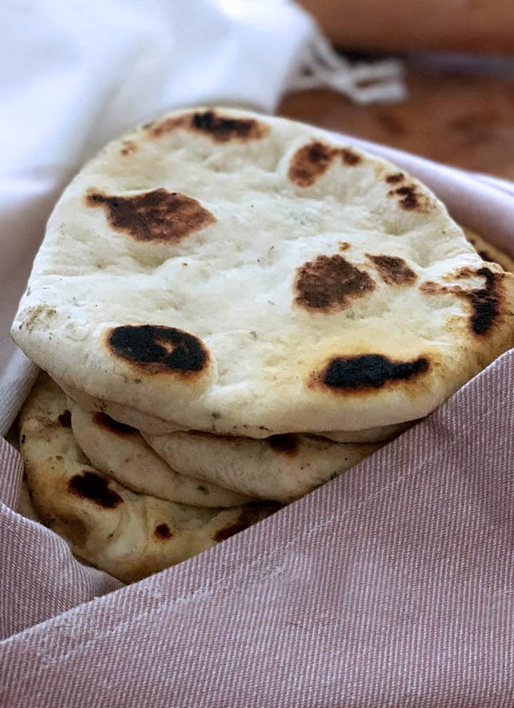 The Greek Foodie - Greek pita bread recipe