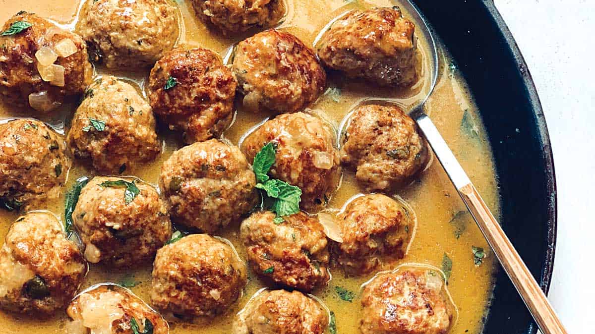 Low Carb Turkey Meatballs & Gravy