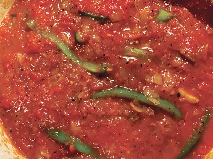 Braised Greek Chicken In Tomato Sauce The Greek Foodie