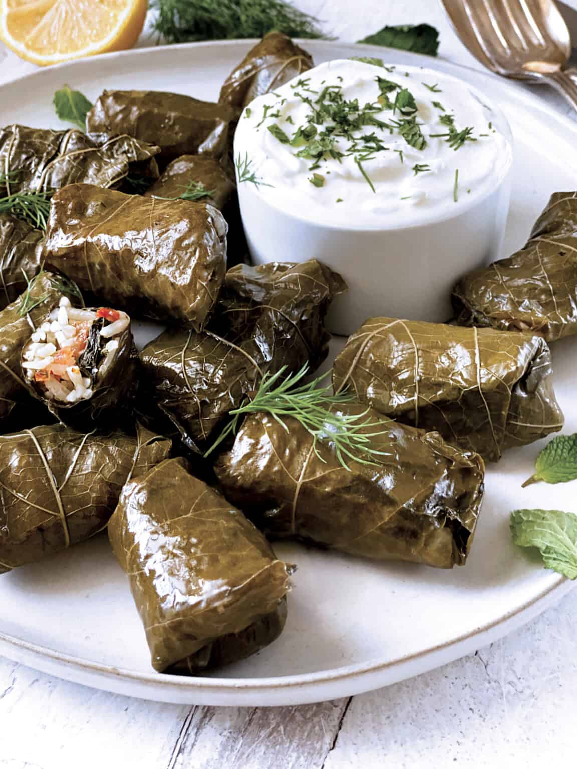 Dolmadakia Stuffed Grape Leaves The Greek Foodie