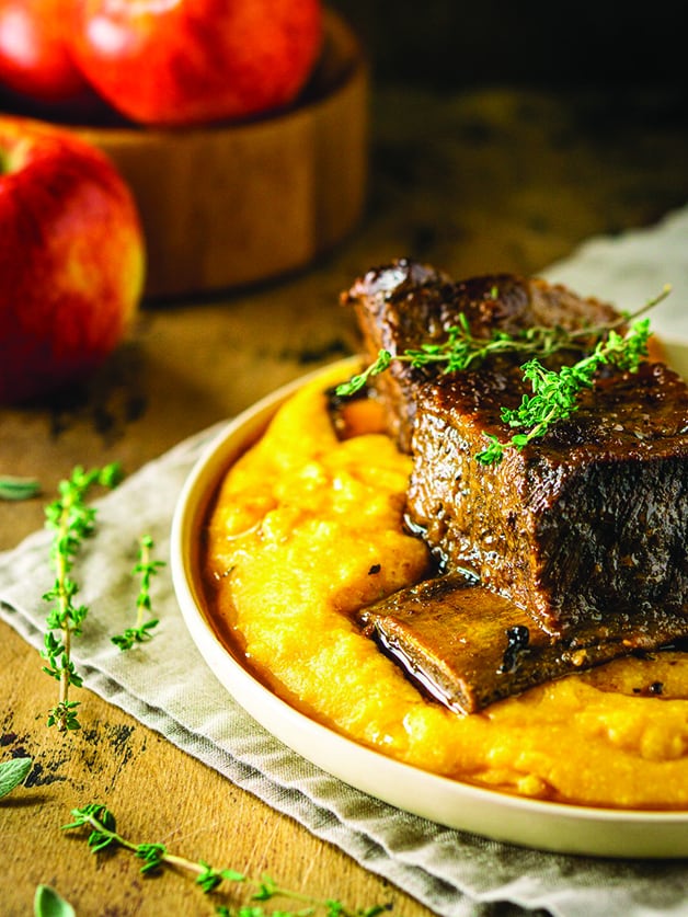 Short ribs on apumpkin mash and some apples at the back.