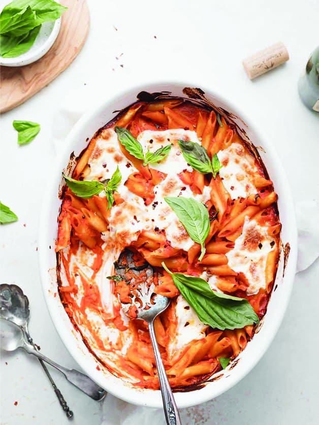 A casserole with baked pumpkin pasta.