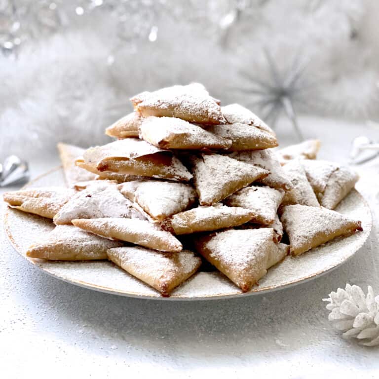 Christmas Almond Pastry Triangles – Trigona